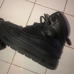 Boys Nike Fall/winter Boot